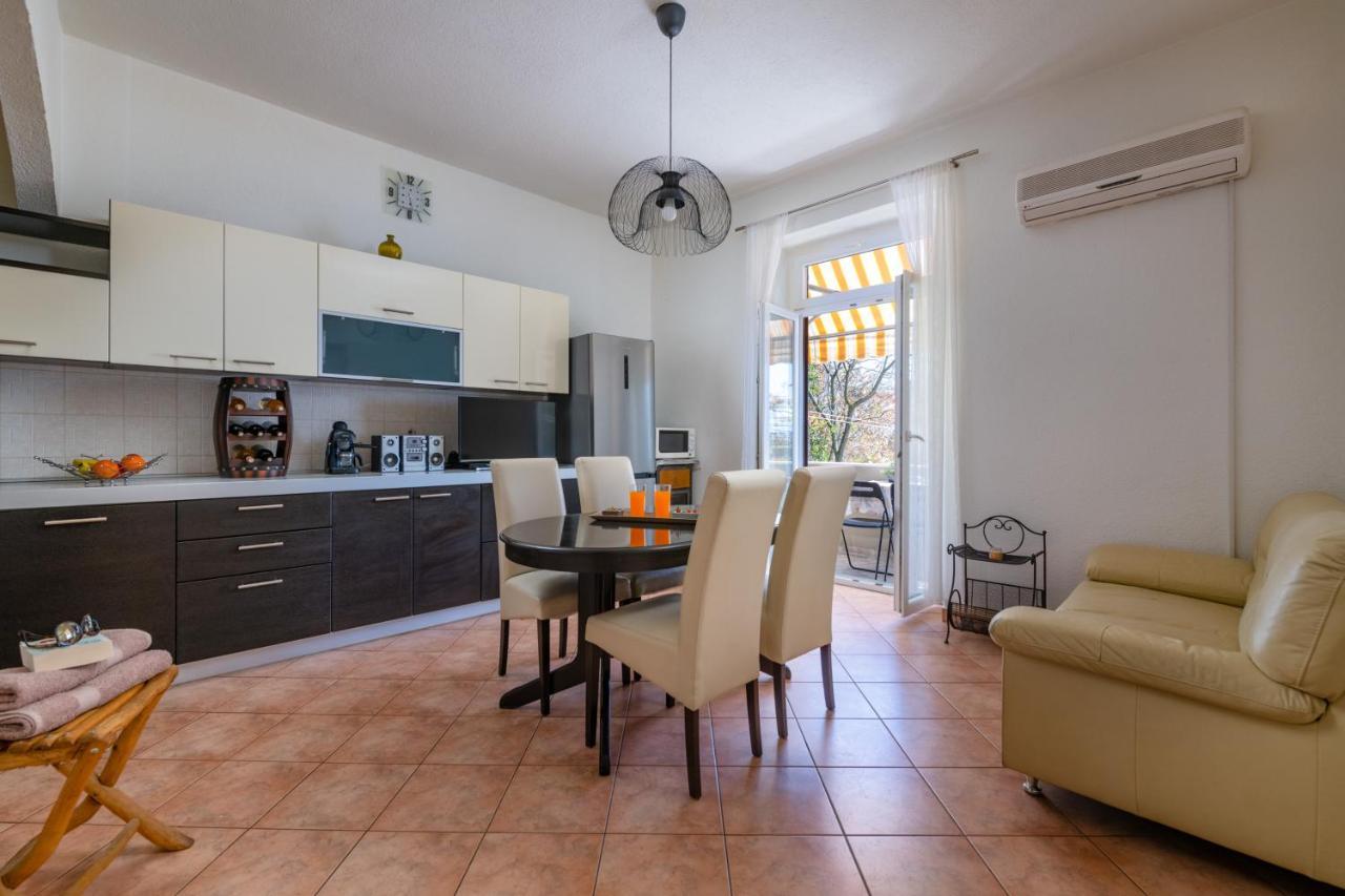Apartment Dobric Koromačno 外观 照片